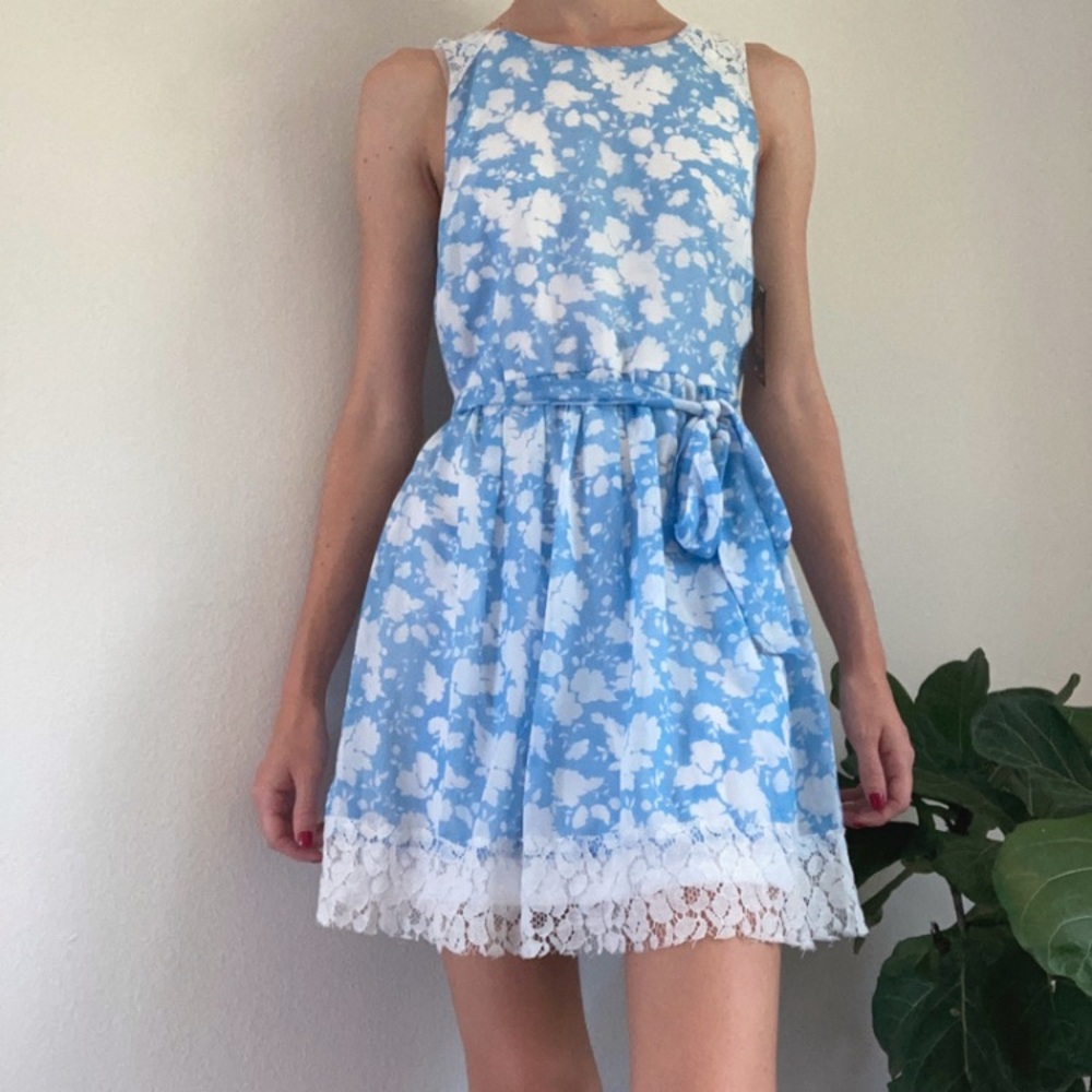 NWT Disney Alice Floral Dress